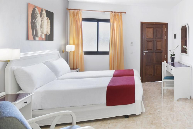 Bedroom 3, Elba Lucia Sport & Suite Hotel, Las Palmas