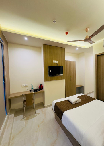 Bedroom 1, HOTEL BELLAMONT , Mumbai Suburban
