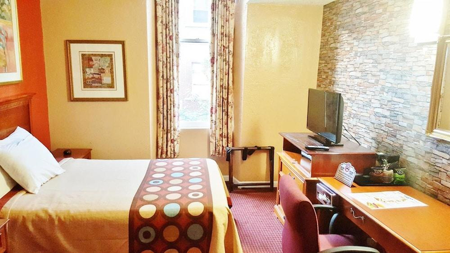 Bedroom 2, MIDTOWN INN, Baltimore