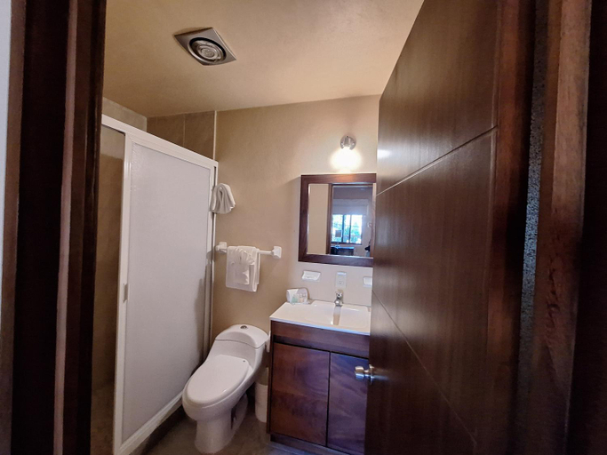 Bathroom, Pacific Inn Sayulita, Compostela