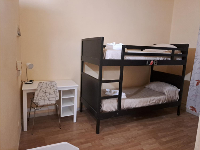 Others 3, Giappone Inn Flat, Livorno