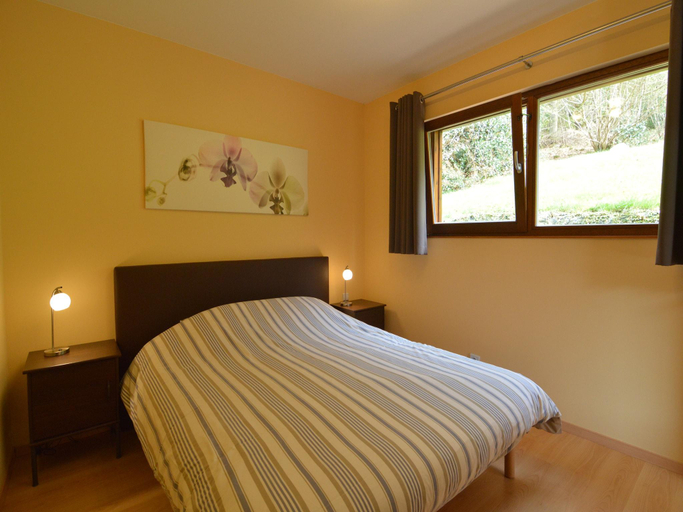 Bedroom 2, Cottage in Aywaille with Garden, Liège