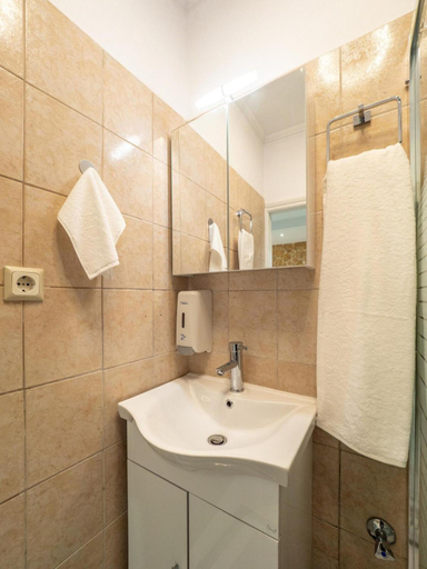 Bathroom 2, Casa Mourioni Ι & ΙΙ Old Corfu Town, Ionian Islands