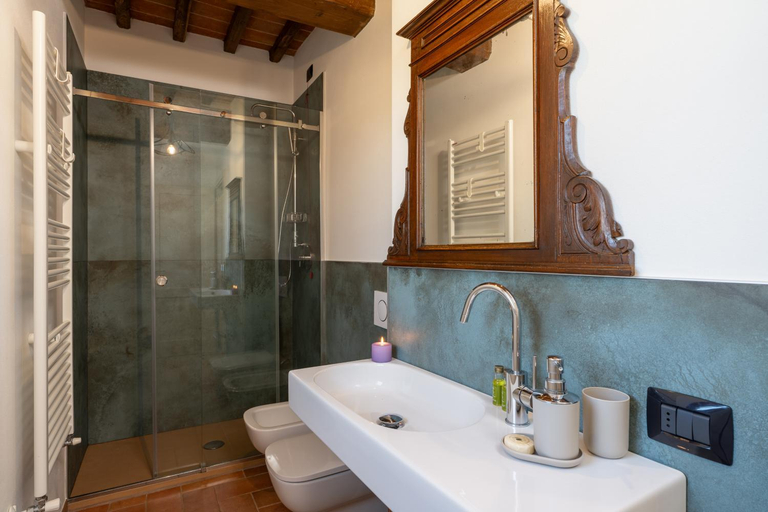 Bathroom 3, La Capanna di Elfo luxury villa View, Siena