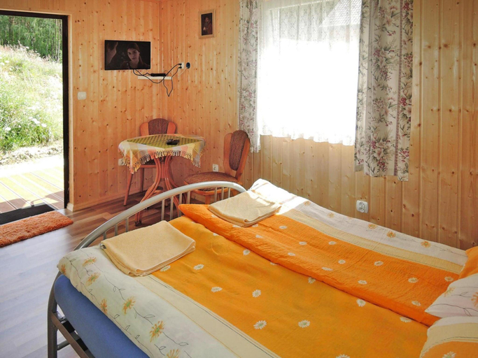 Bedroom 2, Chalet by Baltic Sea near Wiselka Lake, Kamień