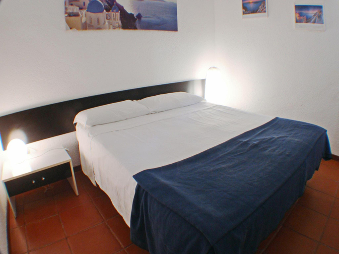 4, Apartment for 6-people in Olbia with garden, Olbia-Tempio