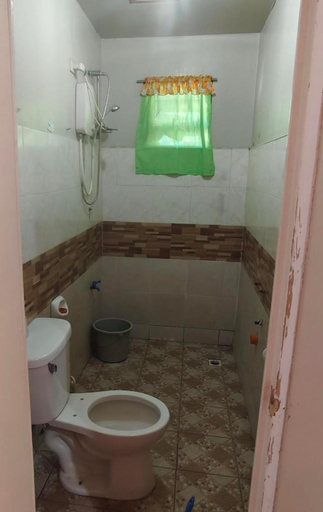 Bathroom 5, Diva Sunrise Beach Resort, Dipaculao