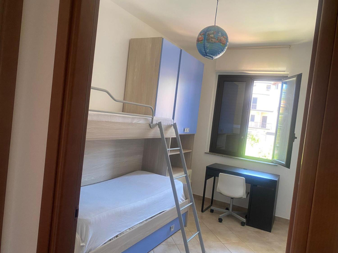 Bedroom 5, I portici, Messina
