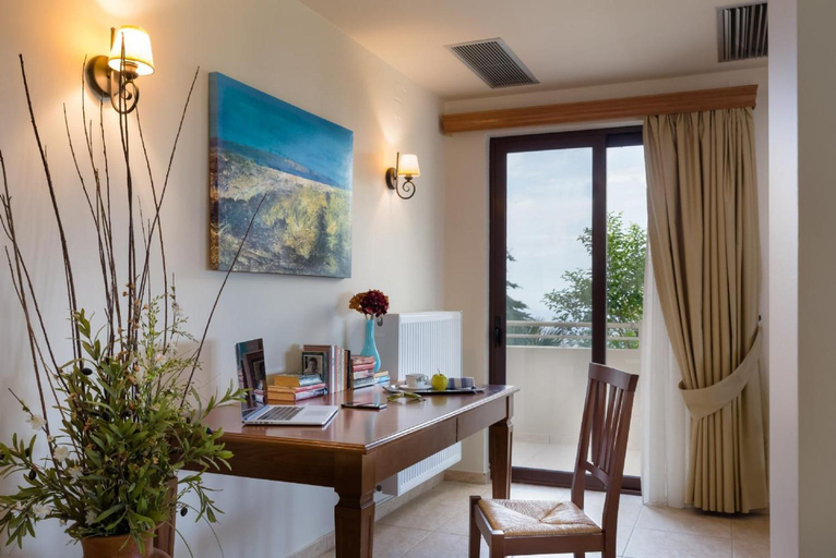 Others 4, Villa Ilia, Crete