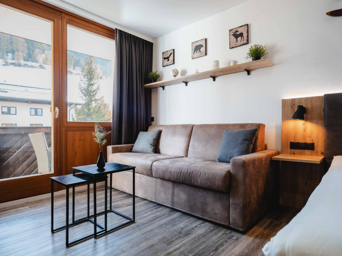 Others 5, Glacier View, Zell am See