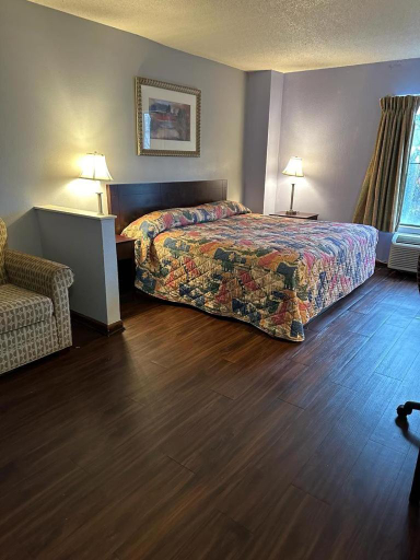 Bedroom 3, Lawrenceville Inn, Gwinnett