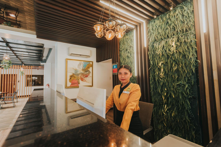 Public Area 2, SureStay Plus Hotel by Best Western AC LUXE Angeles City, Mabalacat