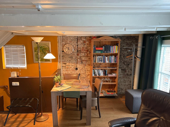 Others 5, Le Penseur, Middelburg