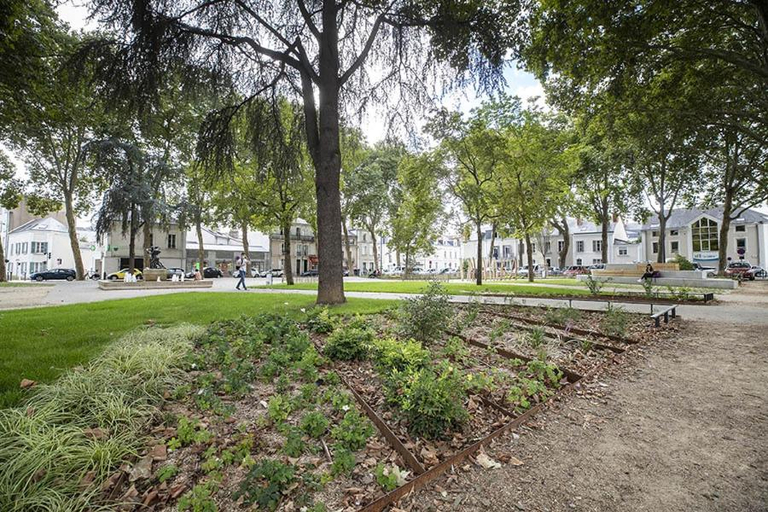 Others 2, Appart calme avec parking proche place Ney, Maine-et-Loire