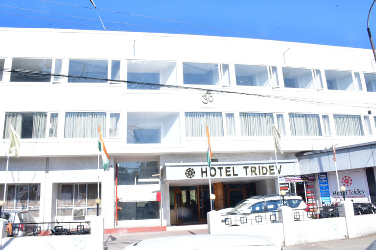 Exterior & Views, HOTEL TRIDEV, Reasi