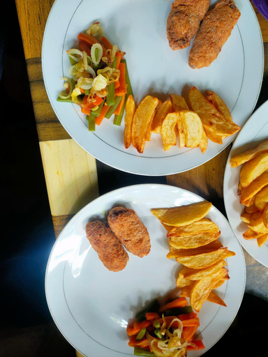 Food & Drinks 5, Nusa Simalaige Surf Camp, Kepulauan Mentawai