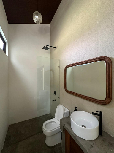 Bathroom 5, Alpas Siargao, General Luna