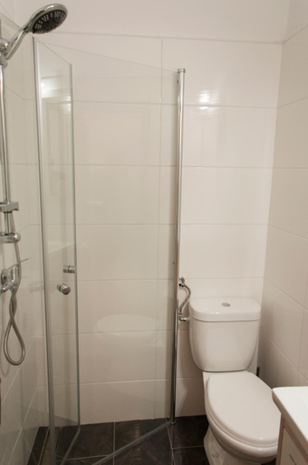 Bathroom, Domus Albus, Zadar