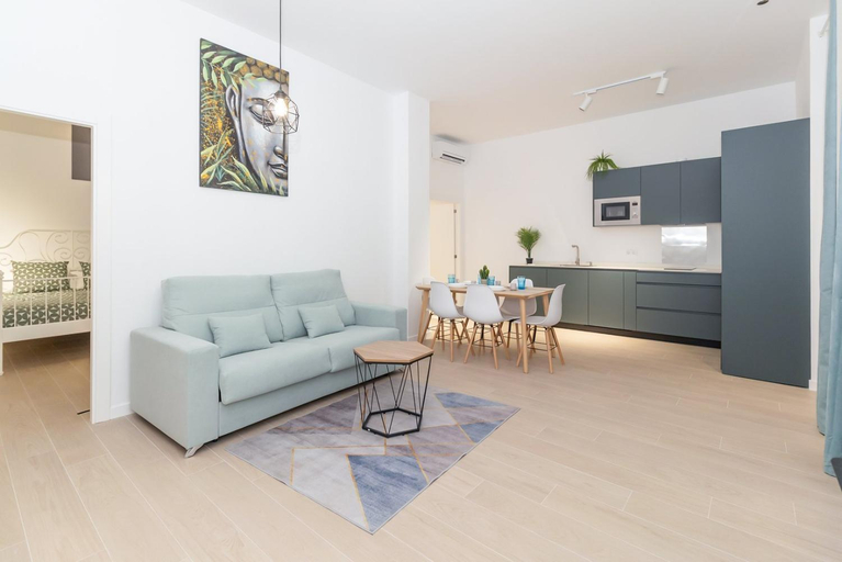 Others 2, GuestReady - Valencia's Vibrant Malvarrosa, Valencia