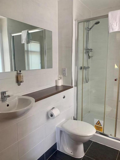 Bathroom 4, Newburgh Inn, Aberdeenshire