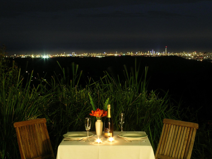 Food & Drinks 5, Mountain Edge Studios, Gold Coast