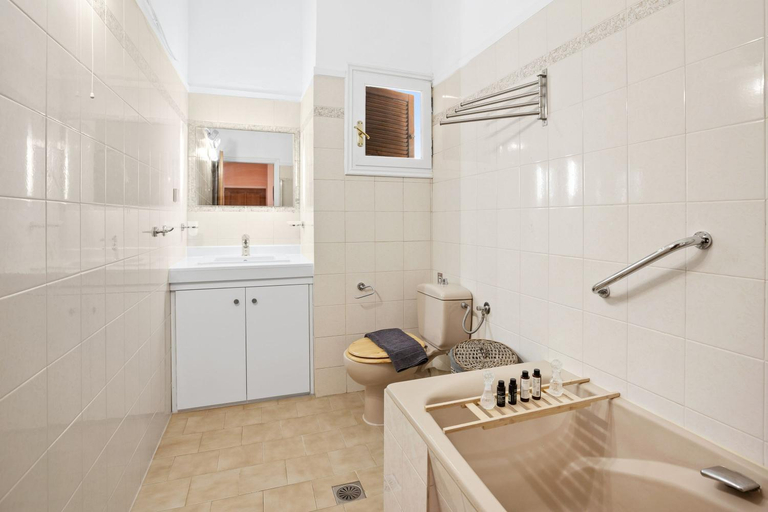Others 2, Artistic Apartment in Chania, Crete