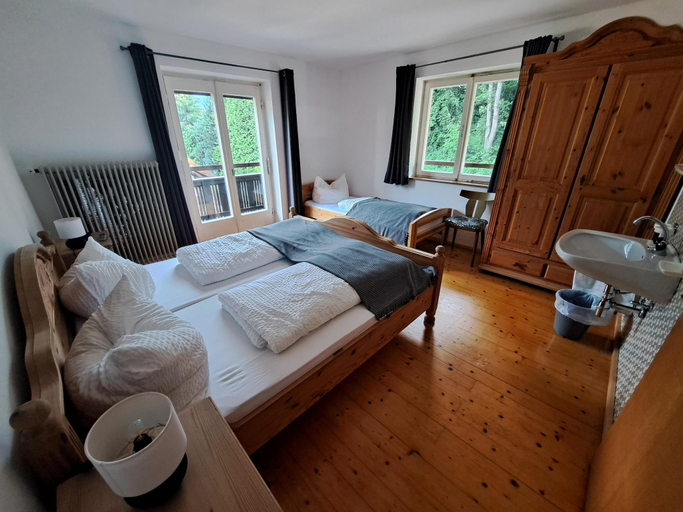 Bedroom 2, Chalet in Fugen near Spieljochbahn, Schwaz