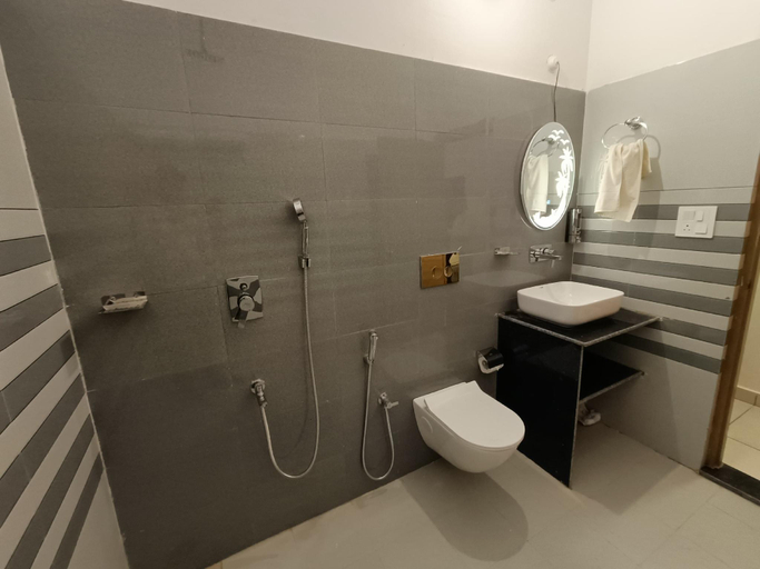 Bathroom, Lee Corbett Resort, Nainital