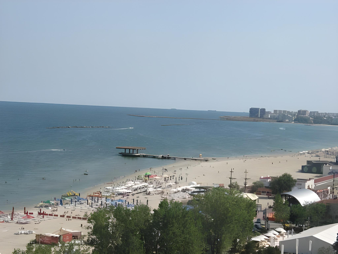 Others 3, Hotel Unirea, Constanta