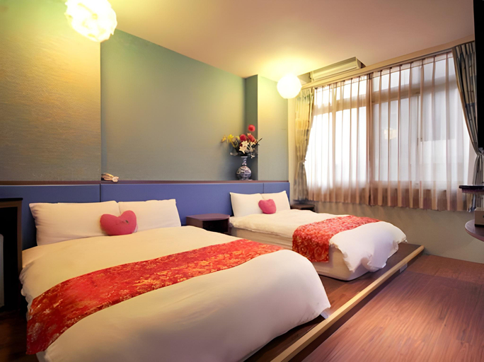 Bedroom 2, Chayuan Holiday Inn, Nantou