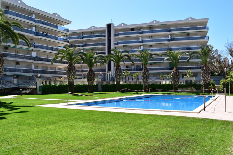Others 2, DIFFERENTFLATS Living Park Families, Tarragona