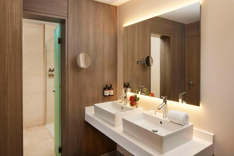 Bathroom, NH Sevilla Plaza de Armas , Sevilla