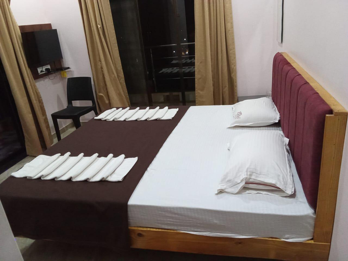 Bedroom 2, Hotel Town Pride, Ganpatipule, Ratnagiri