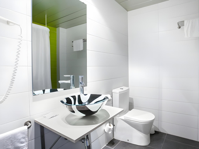Bathroom 5, Acacias Hotel Suites Spa, Girona