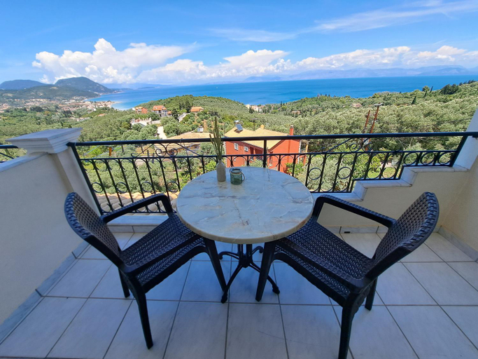 Others 3, 75 Steps Apartments, Ionian Islands