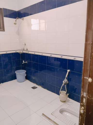 Bathroom 5, Al Raheem Guest House, Hyderabad