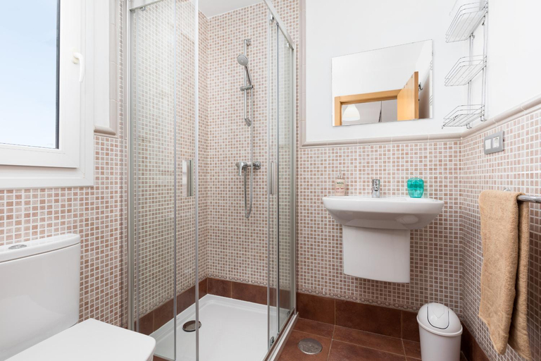 Bathroom 4, Corralejo Duplex - Solarium Pool, Las Palmas