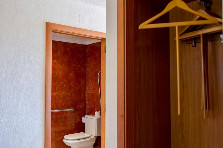 Bathroom 4, Hotel Playas de Torrevieja, Alicante