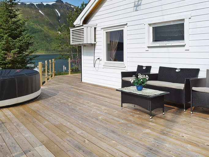Others 4, person holiday home in Arnoyhamn, Skjervøy