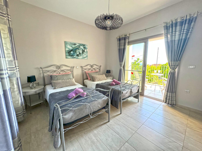 Others 4, Villa Effi Lourdata, Ionian Islands