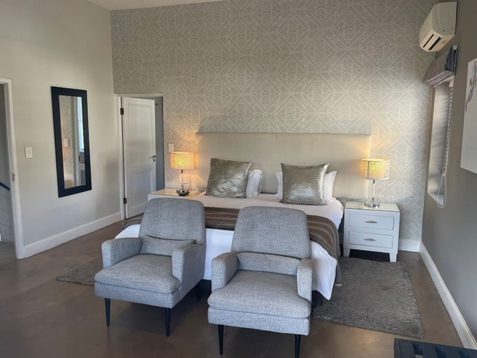 Bedroom 3, Plumwood Boutique Hotel, Cape Winelands