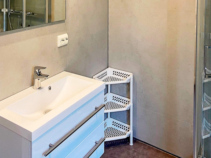 Bathroom, person holiday home in jorpeland-By Traum, Strand