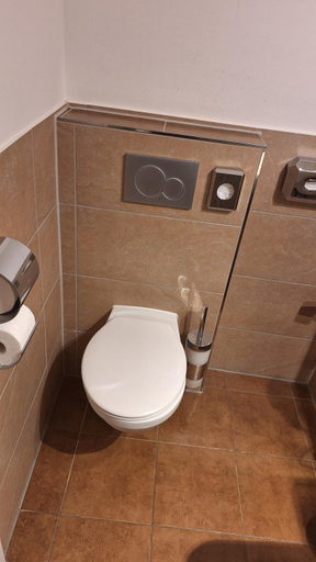 Bathroom 2, Beim Krahwirt, Deggendorf