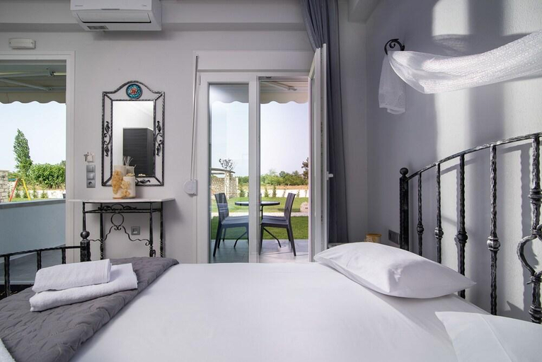 Bedroom 2, A Ponte Studios & Apartments, Central Macedonia