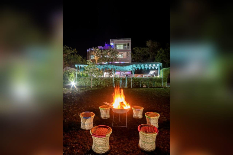 Food & Drinks 5, Mangalam Bagh, Pali