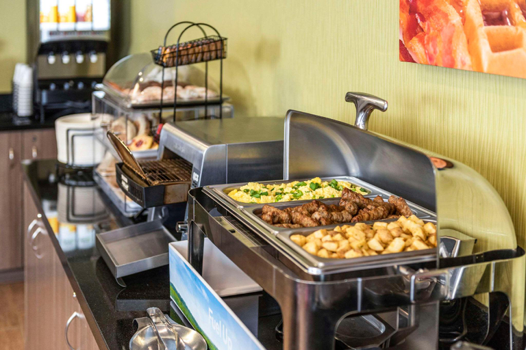 Food & Drinks 5, Comfort Inn Thunder Bay, Thunder Bay