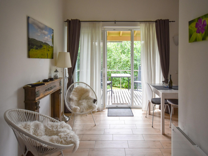 Others 3, Beautiful holiday home in the middle of nature, Vulkaneifel