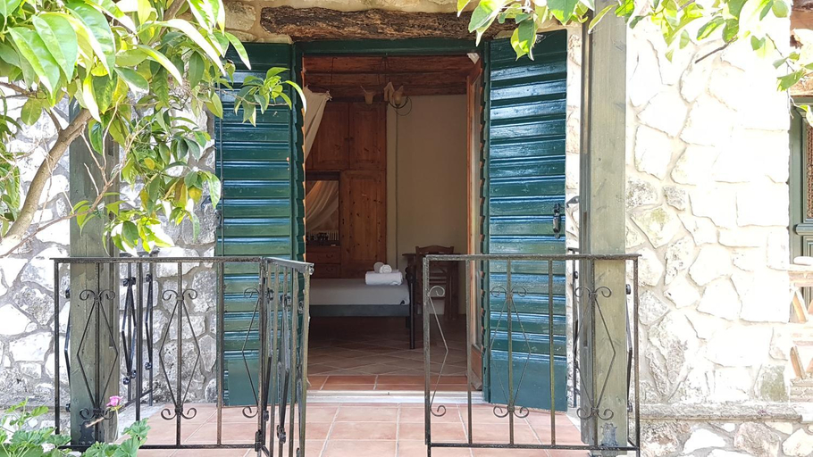 Others 5, Castello Bellos Villas, Ionian Islands
