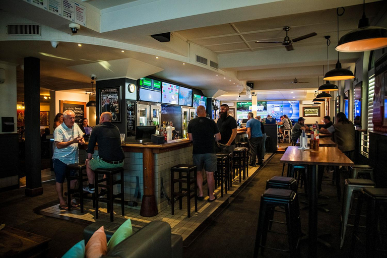 Food & Drinks 5, Caledonian Hotel Echuca, Campaspe - Echuca