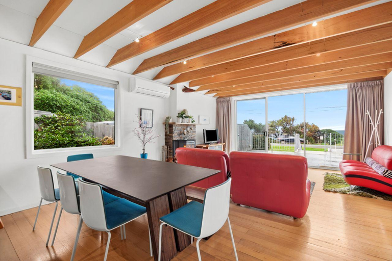 Others 5, Beach House, Colac-Otway - South